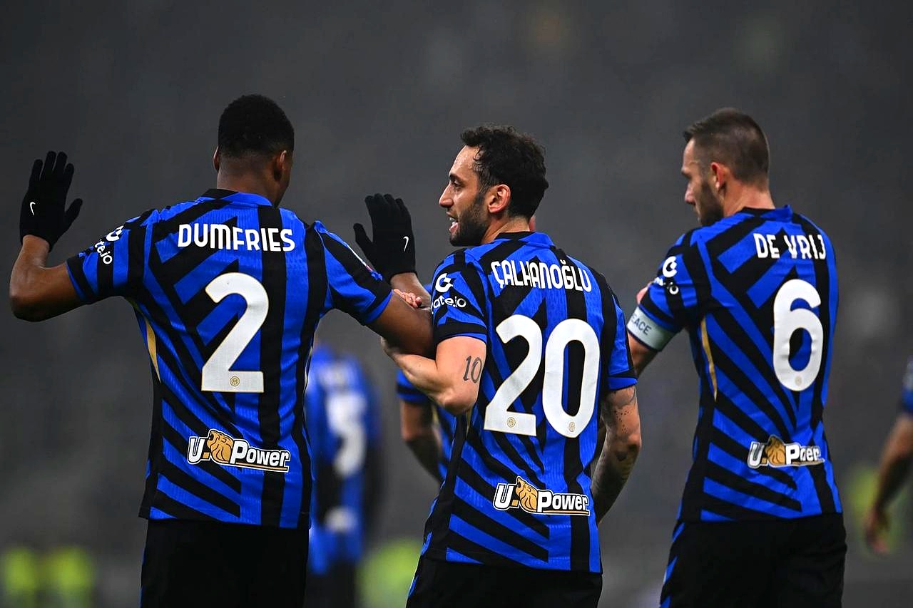 乐动体育官网关于意大利杯赛程吃紧；阿贾克斯加时末段临场应变；质疑声仍在；球队文化再被提及的信息